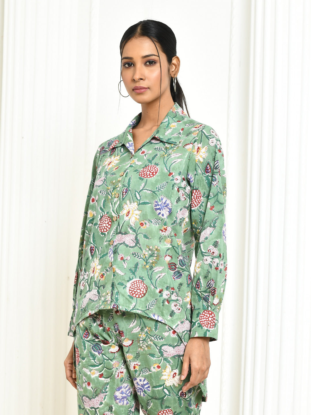 Dhanvi Handprinted green comfort fit cotton shirt-3