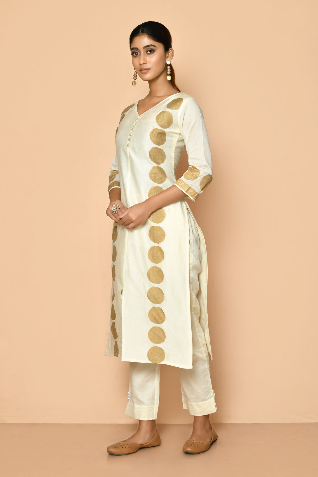 Freya ivory handloom silk kurta set online